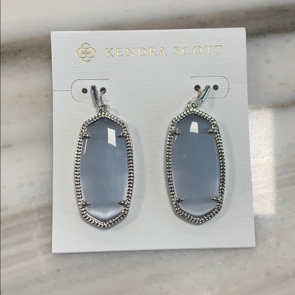 Elle earrings